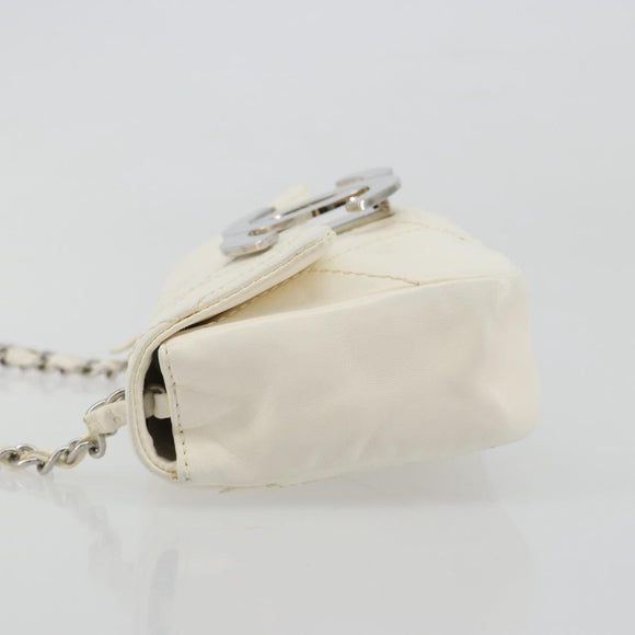 CHANEL Matelasse Chain Shoulder Bag Leather White Silver CC Auth 183793V
