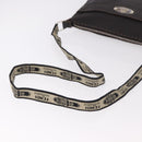 FENDI Celeria Umhängetasche Leder Schwarz Silber Auth 183899A-7