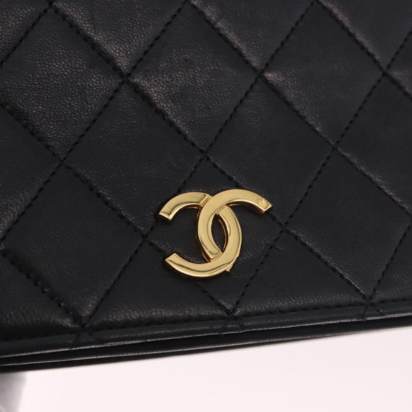 CHANEL Matelassé Ketting Schoudertas Lamsleer Zwart Goud CC Auth 184564