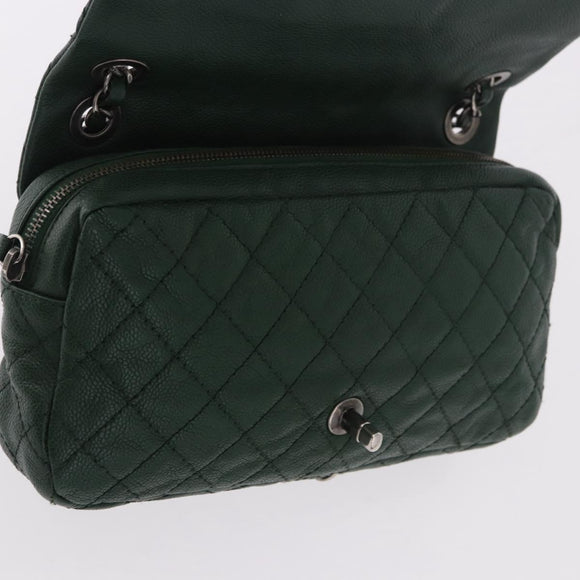 CHANEL Chain Matelasse 25 Shoulder Bag Caviar Skin Green CC Auth 184818SAV
