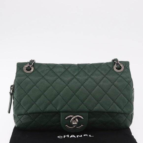 CHANEL Chain Matelasse 25 Shoulder Bag Caviar Skin Green CC Auth 184818SAV