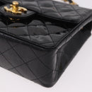 CHANEL Mini Matelasse 17 Chain Bag Patent leather Black Gold CC Auth 184825V-11