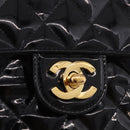 CHANEL Mini Matelasse 17 Chain Bag Patent leather Black Gold CC Auth 184825V-14