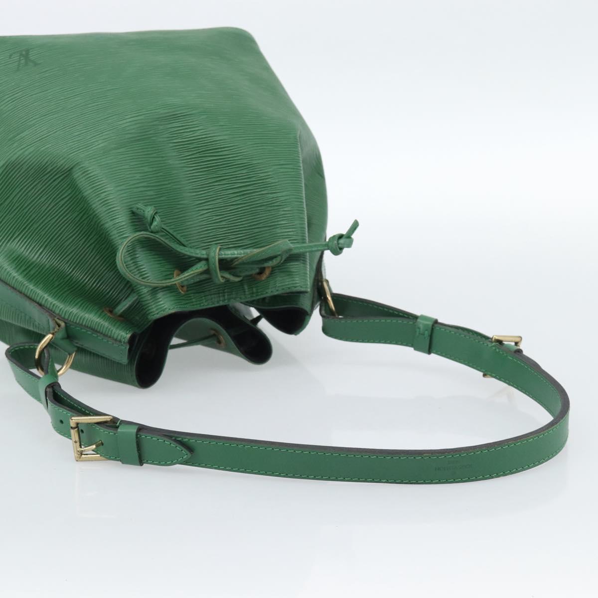 LOUIS VUITTON Epi Petit Noe Shoulder Bag Green M44104 LV Auth 