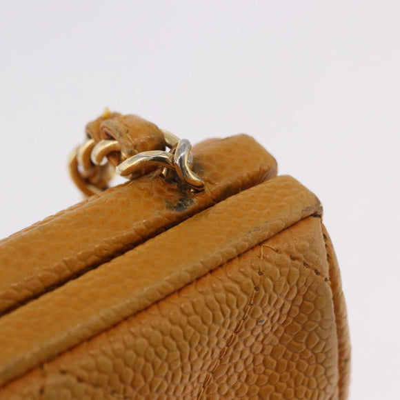 CHANEL Matelasse Chain Shoulder Bag Caviar Skin Yellow Gold CC Auth 185743A