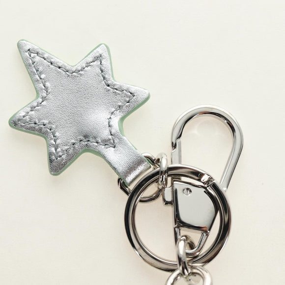 GUCCI GG Supreme Yuko Higuchi Boris Key Holder PVC Green Silver Auth 185847SM