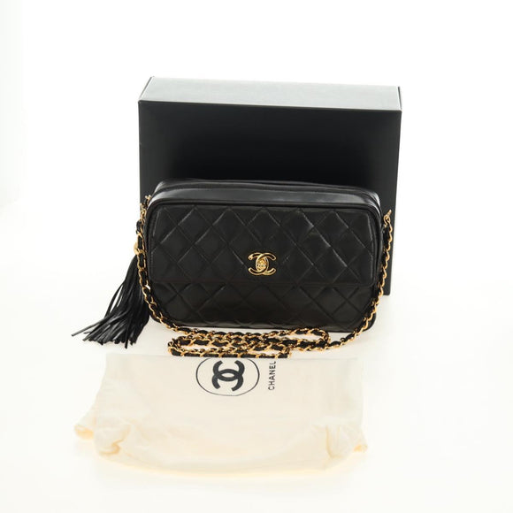 CHANEL Matelasse Chain Shoulder Bag Lamb Skin Gold Black CC Auth 185851SM