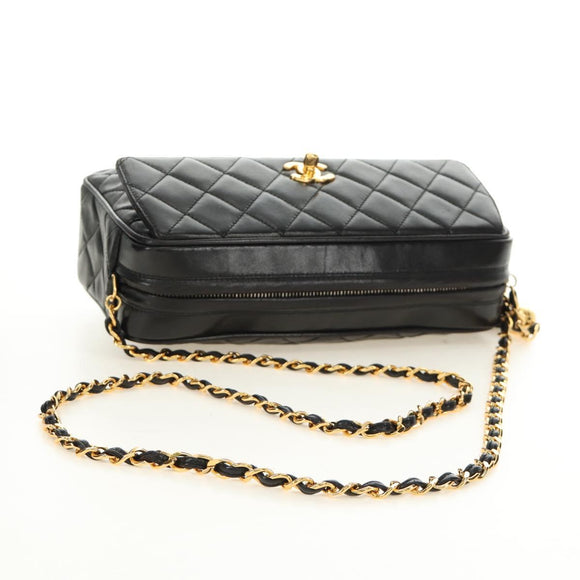 CHANEL Matelasse Chain Shoulder Bag Lamb Skin Gold Black CC Auth 185851SM