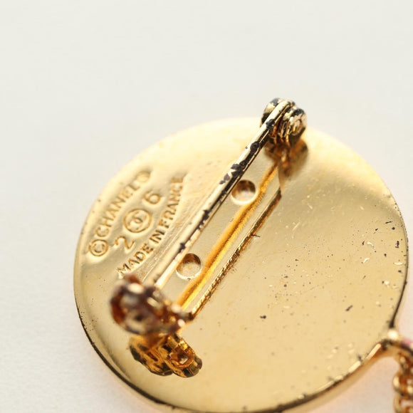 CHANEL Brooch metal Gold CC Auth 185856M