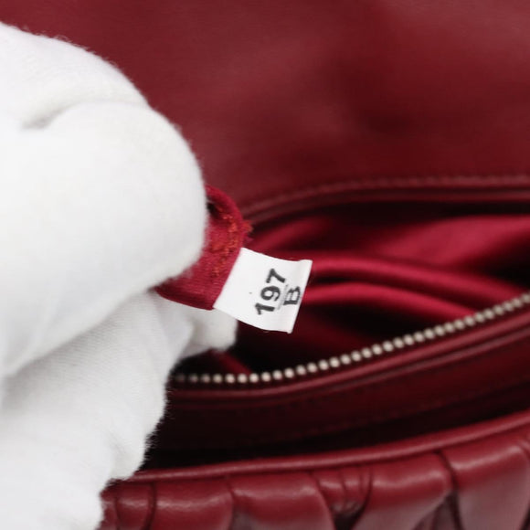 Miu Miu Matelasse Chain Shoulder Bag Leather Red Silver Auth 186223M