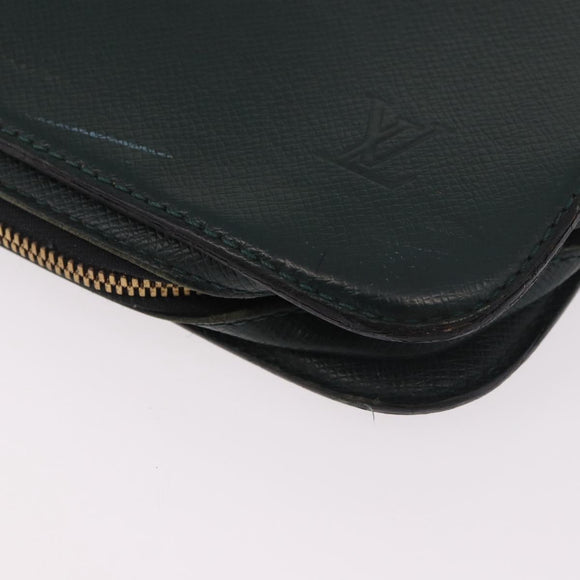 LOUIS VUITTON Taiga Baltic Briefcase Epicea M30064 LV Auth 186557