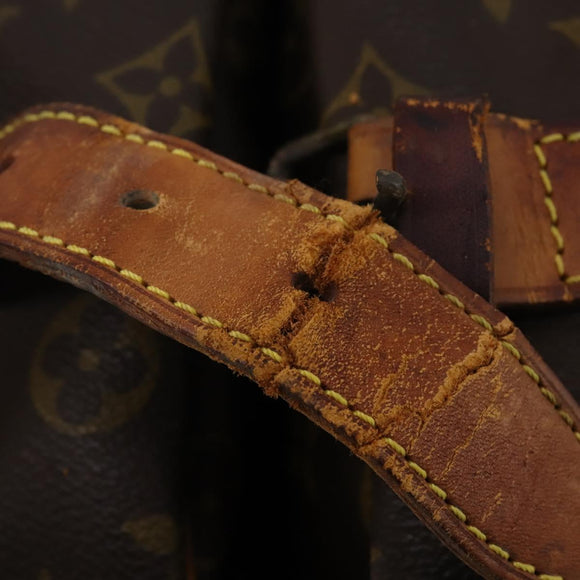 LOUIS VUITTON Monogram Saumur40 Shoulder Bag LV Auth 186579