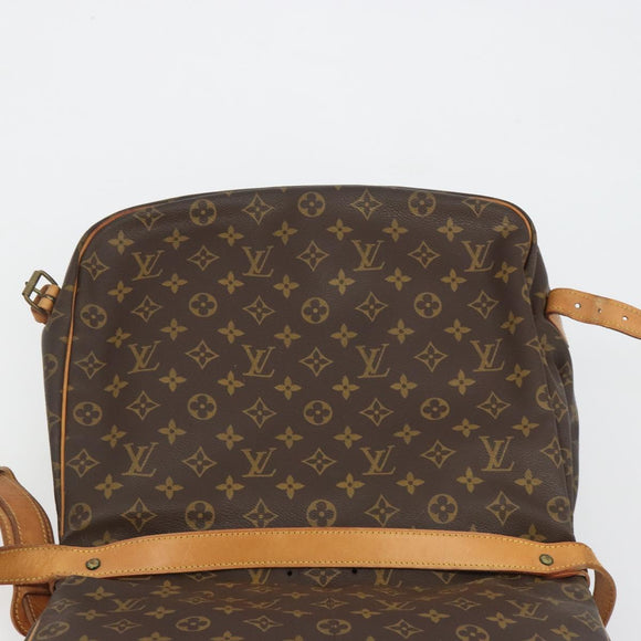 LOUIS VUITTON Monogram Saumur 35 Shoulder Bag M42254 LV Auth 186580