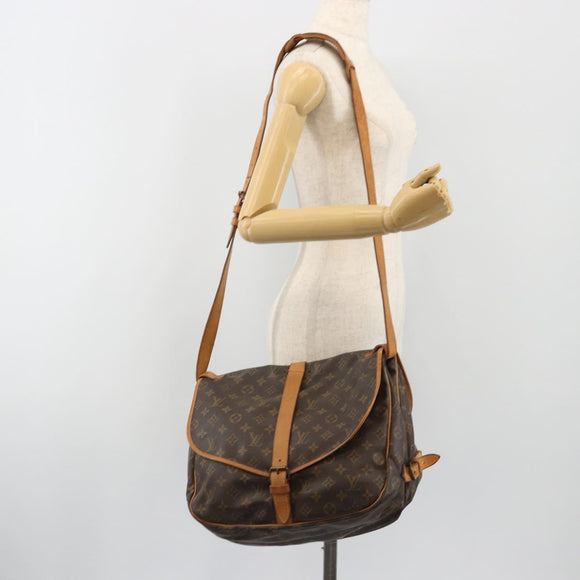 LOUIS VUITTON Monogram Saumur 35 Shoulder Bag M42254 LV Auth 186580