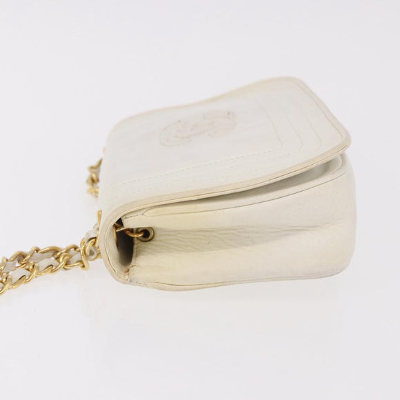CHANEL Schoudertas met ketting Lamsleer Wit Goudkleurig CC Auth 186589A