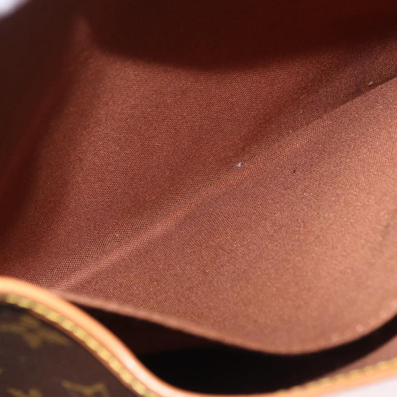 LOUIS VUITTON Monogram Saumur 30 Shoulder Bag M42256 LV Auth 186660A
