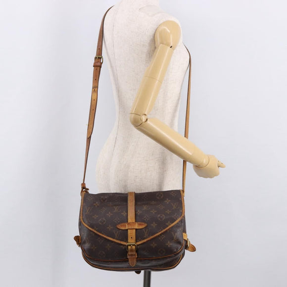 LOUIS VUITTON Monogram Saumur 30 Shoulder Bag M42256 LV Auth 186859