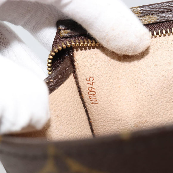 LOUIS VUITTON Monogram Poche Toilette 19 Pouch M47544 LV Auth 186870