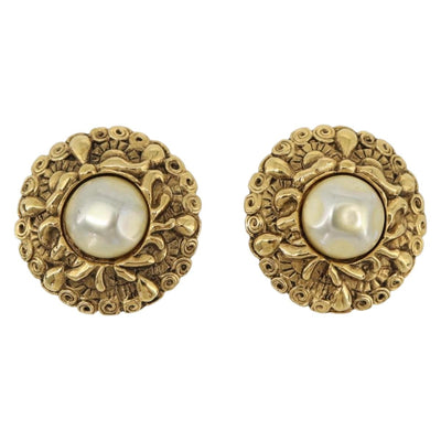 CHANEL Earring Metal Gold White CC Auth 186928 - 0