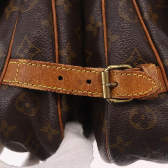 LOUIS VUITTON Monogram Saumur 30 Shoulder Bag M42256 LV Auth 187137