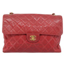 CHANEL Matelasse Chain Shoulder Bag Patent leather Red Gold CC Auth 187496-2
