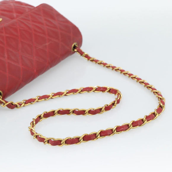 CHANEL Matelasse Chain Shoulder Bag Patent leather Red Gold CC Auth 187496