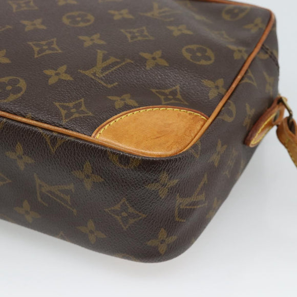 LOUIS VUITTON Monogram Trocadero 30 Schoudertas M51272 LV Auth 188307