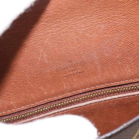LOUIS VUITTON Monogram Saint Cloud MM Shoulder Bag M51243 LV Auth 188402