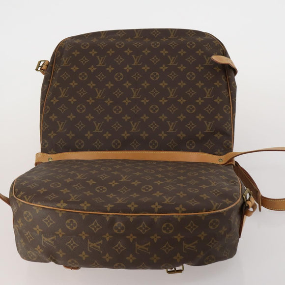 LOUIS VUITTON Monogram Saumur 43 Shoulder Bag M42252 LV Auth 188476