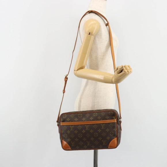 LOUIS VUITTON Monogram Trocadero 30 Shoulder Bag M51272 LV Auth 188520