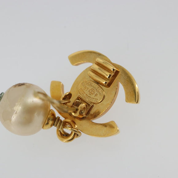 CHANEL Turn Lock Earring metal Gold Tone CC Auth 188629