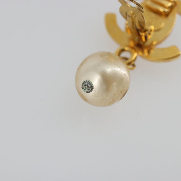 CHANEL Turn Lock Earring metal Gold Tone CC Auth 188629