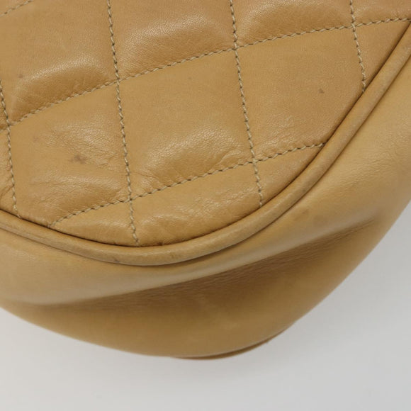 CHANEL Matelasse Chain Shoulder Bag Leather Beige Gold CC Auth 188722
