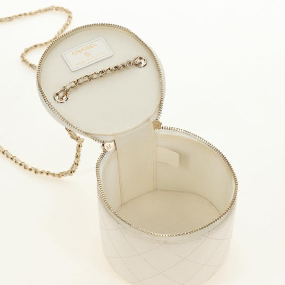 CHANEL Matelasse Chain Vanity Bag Lamb Skin White Gold CC Auth 188894SAM