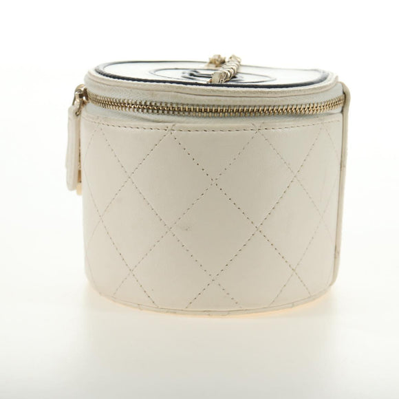 CHANEL Matelasse Chain Vanity Bag Lamb Skin White Gold CC Auth 188894SAM