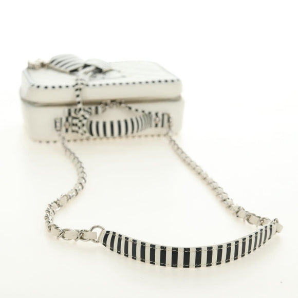 CHANEL CC Figley Matelasse Chain Bag Caviar Skin White Silver CC Auth 189075SM