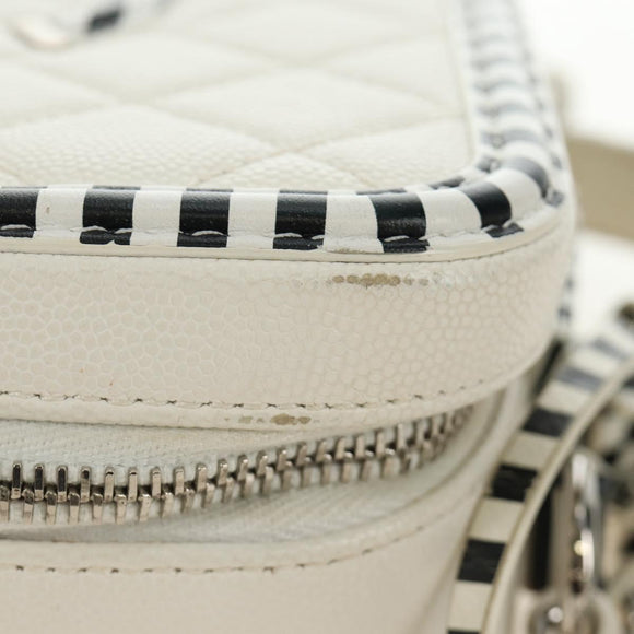 CHANEL CC Figley Matelasse Chain Bag Caviar Skin White Silver CC Auth 189075SM