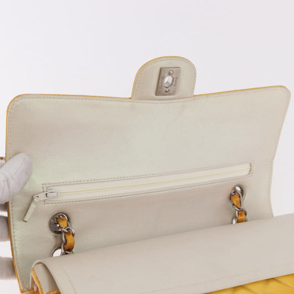 CHANEL Chain Matelasse 25 Tas Lakleer Geel Zilveren CC Authentiek 189089