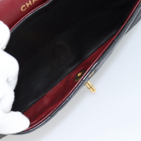 CHANEL V-stiksel Schoudertas met ketting Lamsleer Zwart Goud CC Auth 189090M