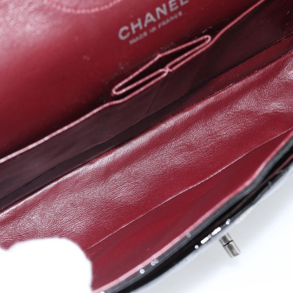 CHANEL Matelasse 25 Chain Bag Patent leather Black Silver CC Auth 189112SM