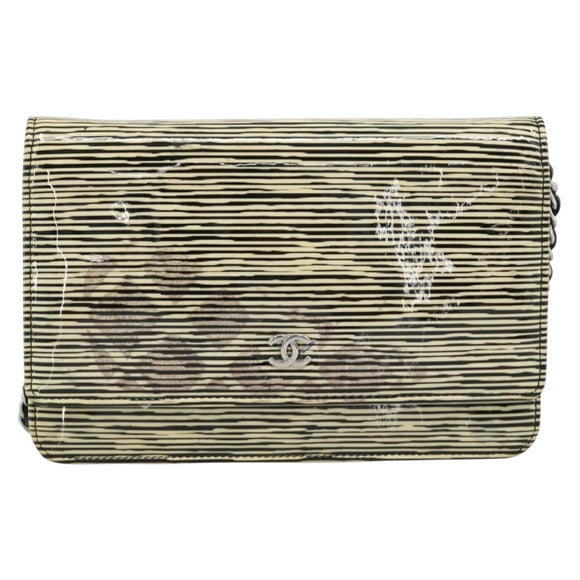 CHANEL COCO Mark Chain Wallet Shoulder Bag Patent White Black CC Auth 189255A