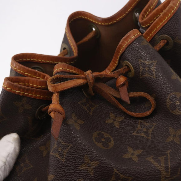 LOUIS VUITTON Monogram Petit Noe Shoulder Bag M42226 LV Auth 189283