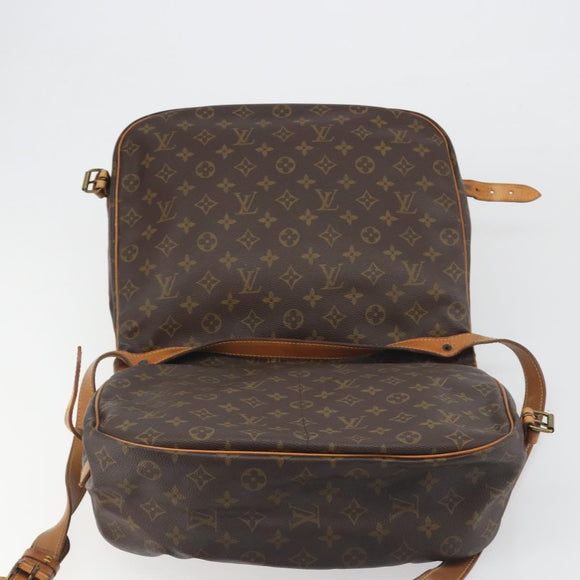 LOUIS VUITTON Monogram Saumur 35 Shoulder Bag M42254 LV Auth 189628