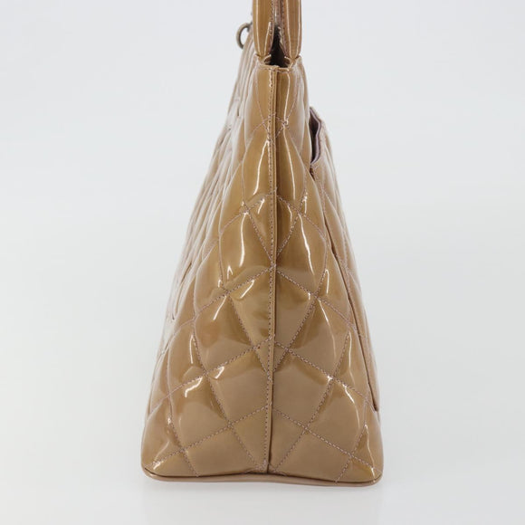 CHANEL Matelasse Reprint Tote Bag Patent leather Beige CC Auth 189771M