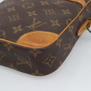 LOUIS VUITTON Monogram Danube Schoudertas M45266 LV Auth 189870A-14