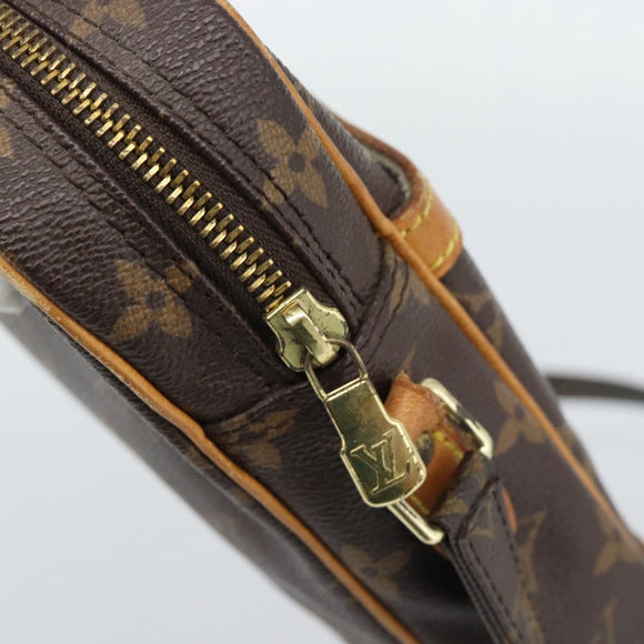 LOUIS VUITTON Monogram Danube Schoudertas M45266 LV Auth 189870A