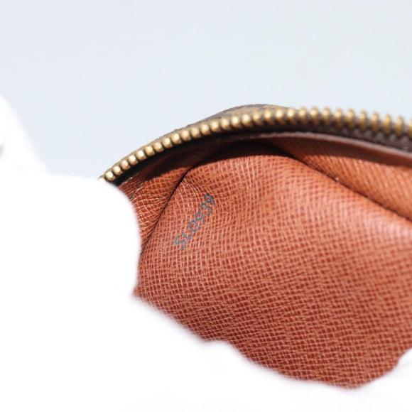 LOUIS VUITTON Monogram Danube Schoudertas M45266 LV Auth 189870A