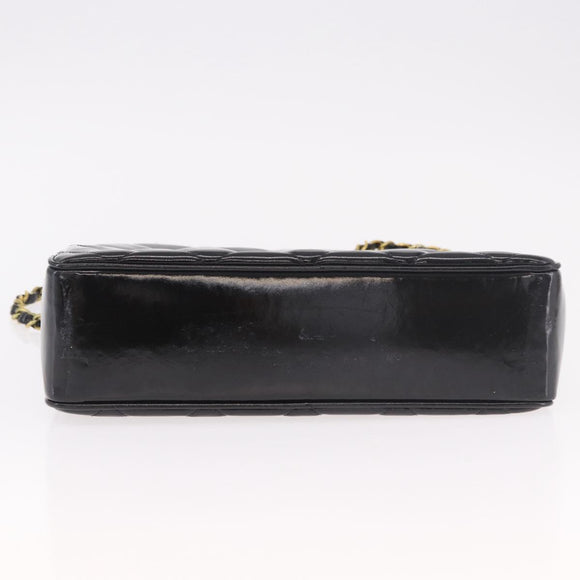 CHANEL Matelasse Chain Tote Bag Patent leather Black Gold CC Auth 189891A