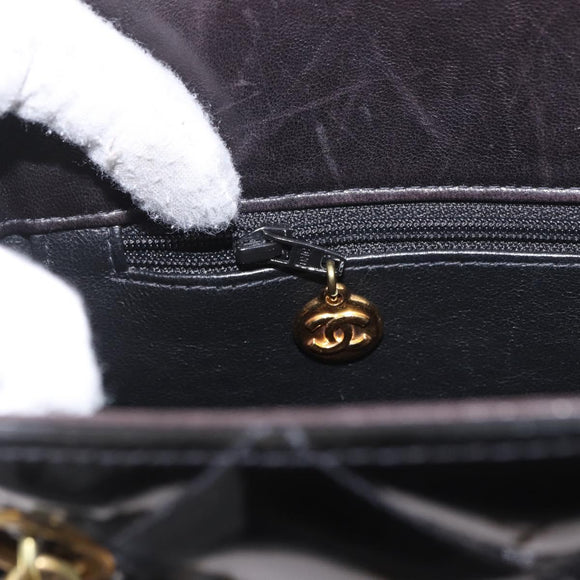 CHANEL Matelasse Chain Tote Bag Patent leather Black Gold CC Auth 189891A