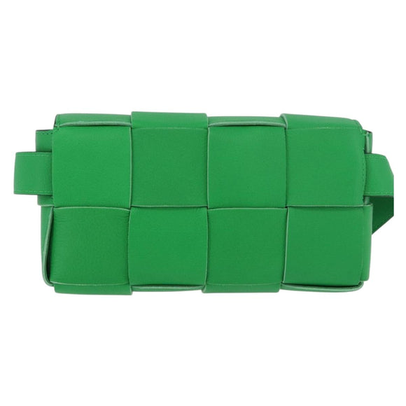BOTTEGA VENETA MAXI INTRECCIATO Cassette Waist bag Leather Green Auth 189892M